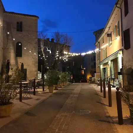 L'observatoire Hotel *